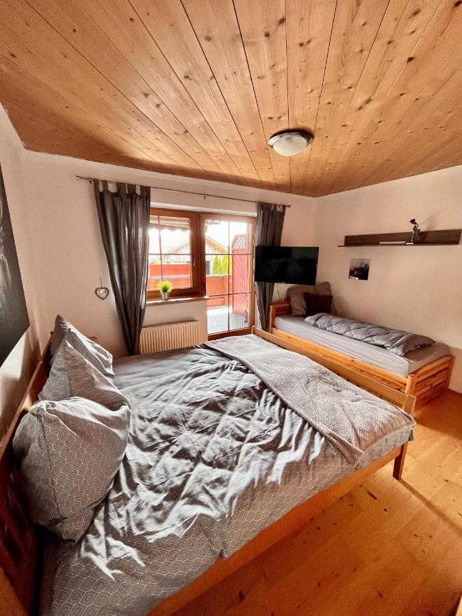 Ferienhaus Praschberg Niederndorferberg ภายนอก รูปภาพ